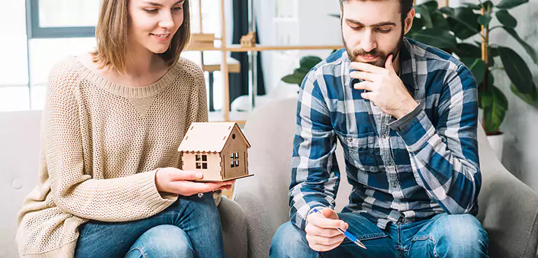 Sell Your Simsbury Center House Privately to a Local, Trusted Cash Buyer